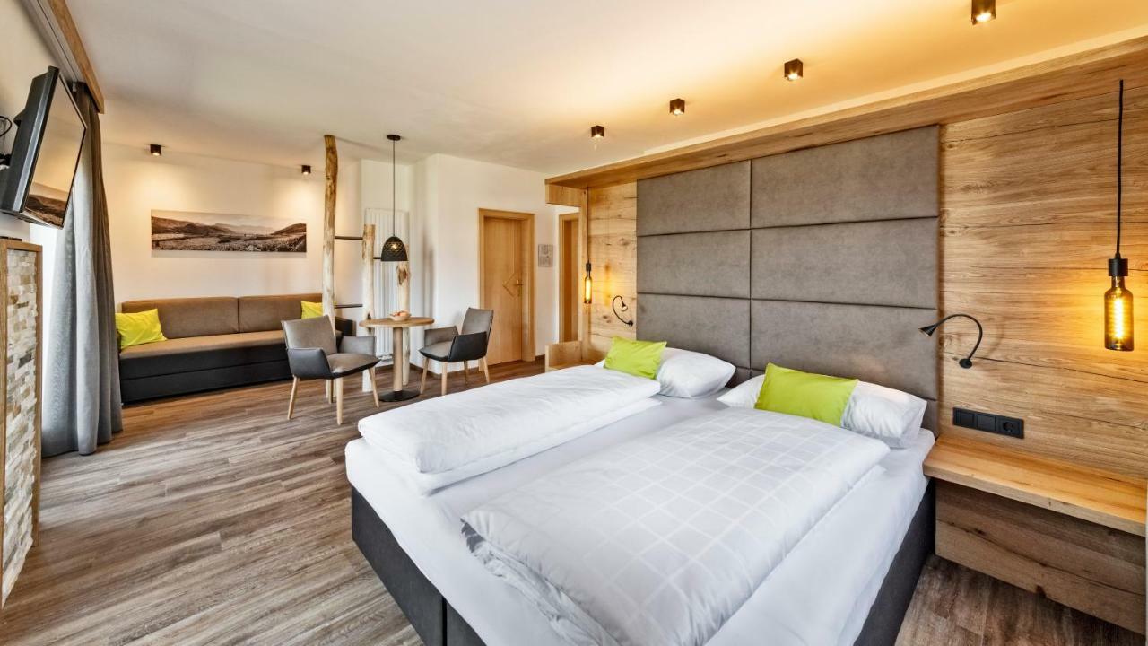 Hotel Garni Sonngart Андріан Екстер'єр фото